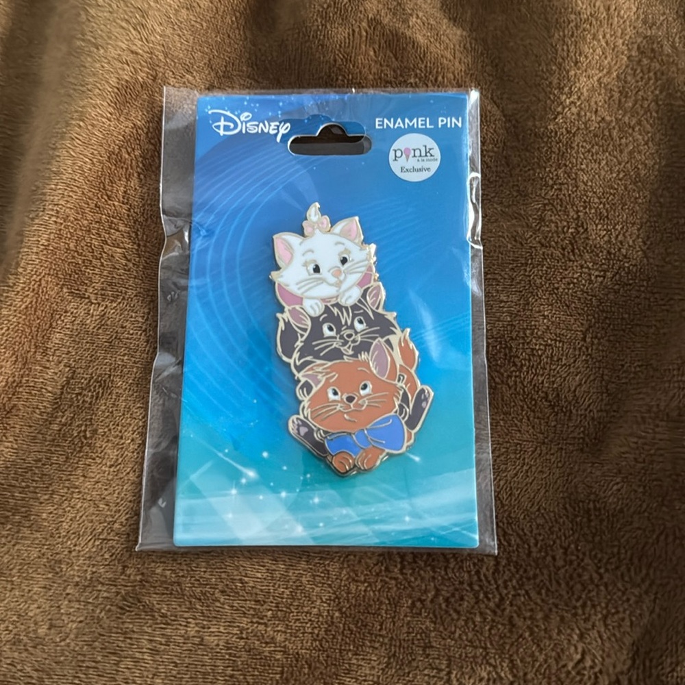 Disney Pink a la Mode Pin - Marie, Berlioz & Toulouse Pin